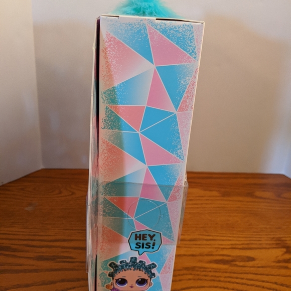 LOL Surprise OMG Cosmic Nova Shipping Priority NEW - Picture 3 of 4